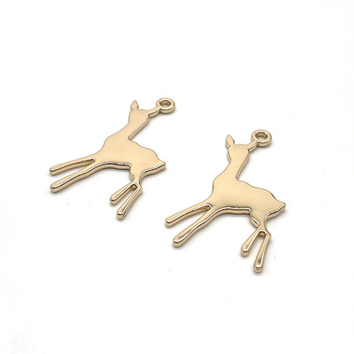 箱包五金必威平台【中国】有限公司
吊牌配件 女包必威平台【中国】有限公司
吊牌 浅金色光面鹿吊饰厂家定制